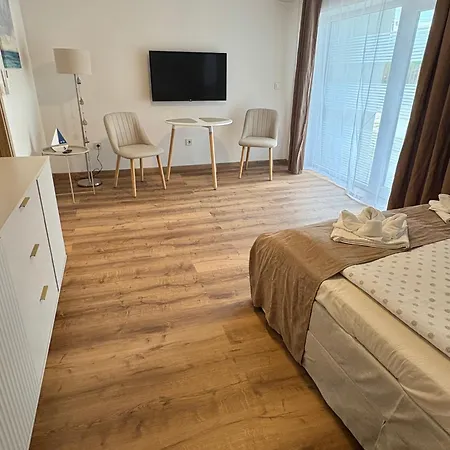 Apartament Azur Alsóörs