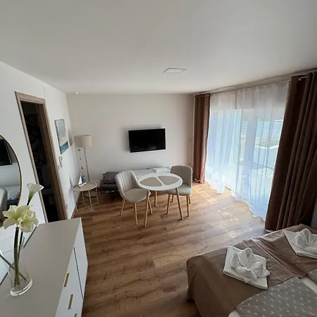 Apartment Azur Alsoors
