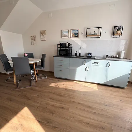 Azur Apartament Alsóörs