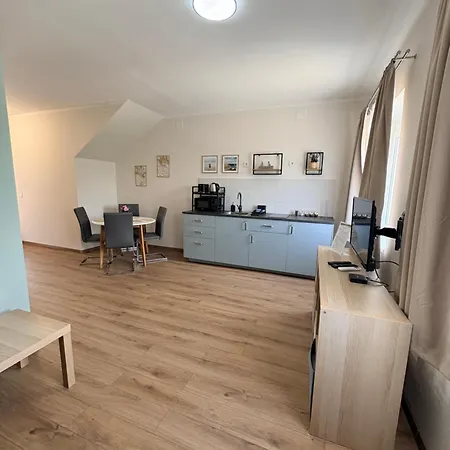 Azur Apartament Alsóörs