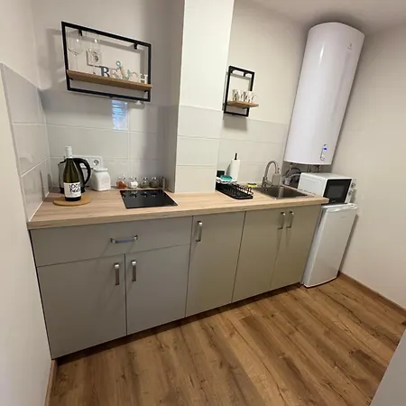 Azur Apartament *